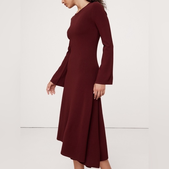 NWT! Banana Republic Black Flare-Sleeve Midi Sweater Dress🧺 - Picture 5 of 7